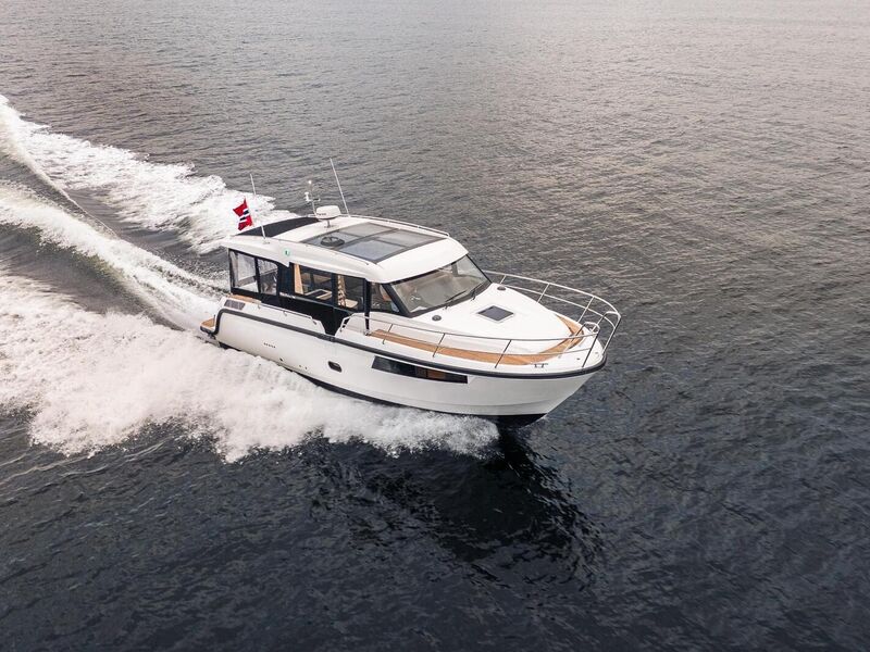 4083fd6c-15f1-49b4-aa24-93bc20