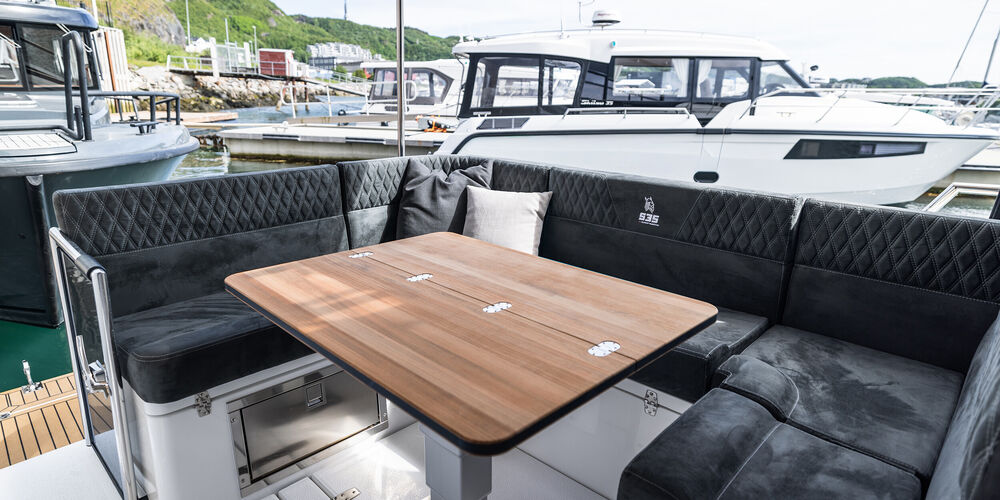 melior-yachtsvikness35-fly-73