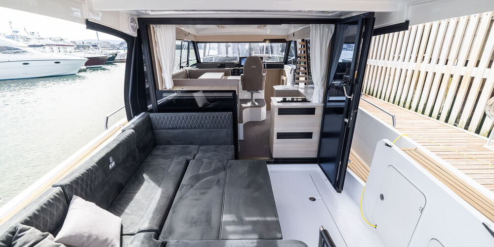 melior-yachtsvikness35-fly-92