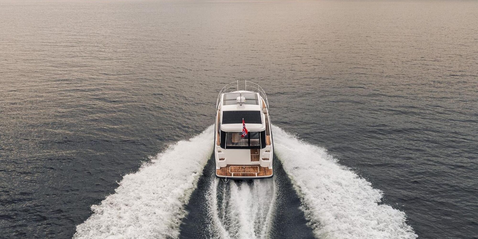 9c7b55f1-ec63-47b1-8b48-347ae3