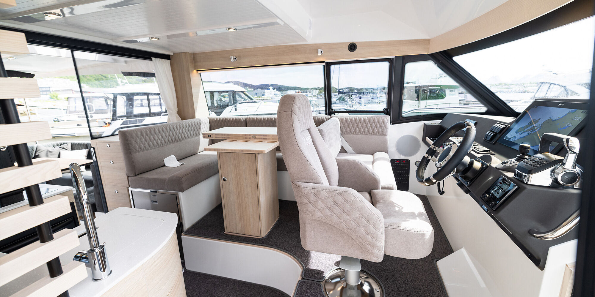 melior-yachtsvikness35-fly-96
