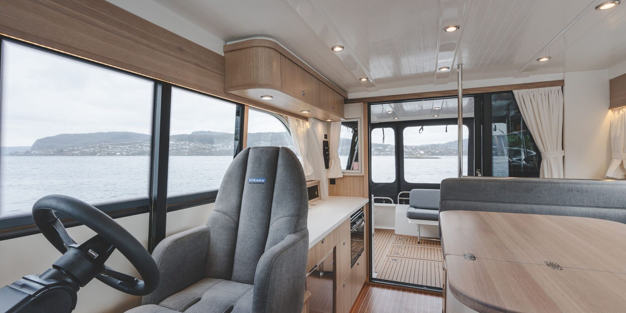 viknes-1080-sunbridge-pale-oak