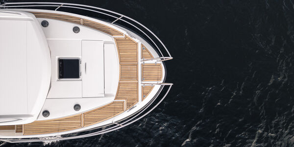 viknes-10-forut-med-teak-dekke